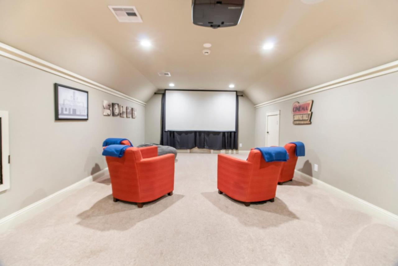 Luxury Waterfront Home Family And Pet Friendly Near Surfside Beach 11 Mins Freeport Zewnętrze zdjęcie