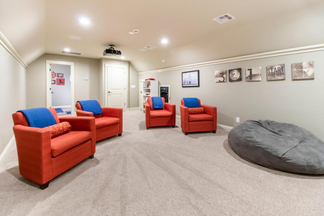 Luxury Waterfront Home Family And Pet Friendly Near Surfside Beach 11 Mins Freeport Zewnętrze zdjęcie