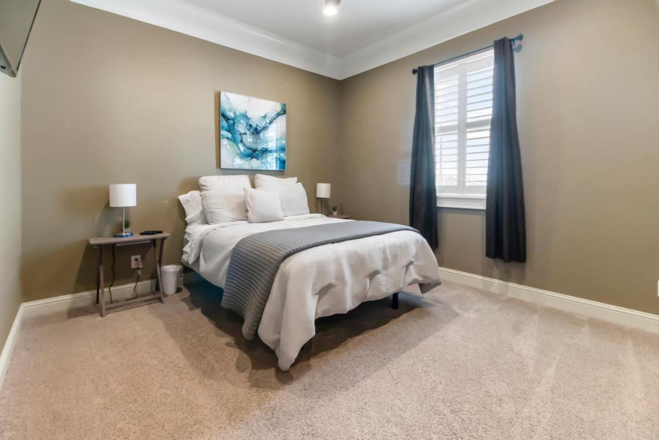 Luxury Waterfront Home Family And Pet Friendly Near Surfside Beach 11 Mins Freeport Zewnętrze zdjęcie